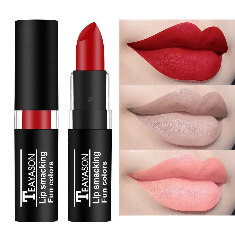 Rouge à Lèvres Noir Mat Intense