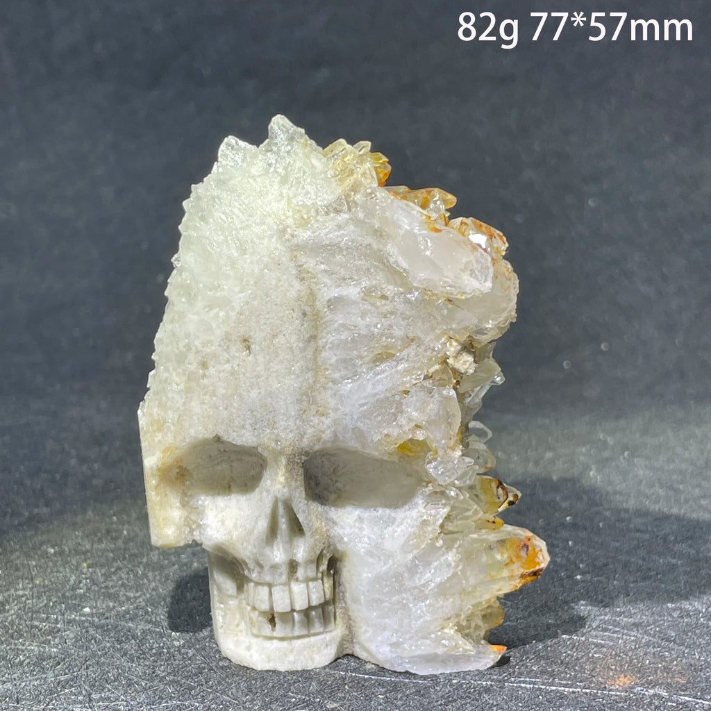 Crâne en Quartz Sculpté et Brut à Cristaux