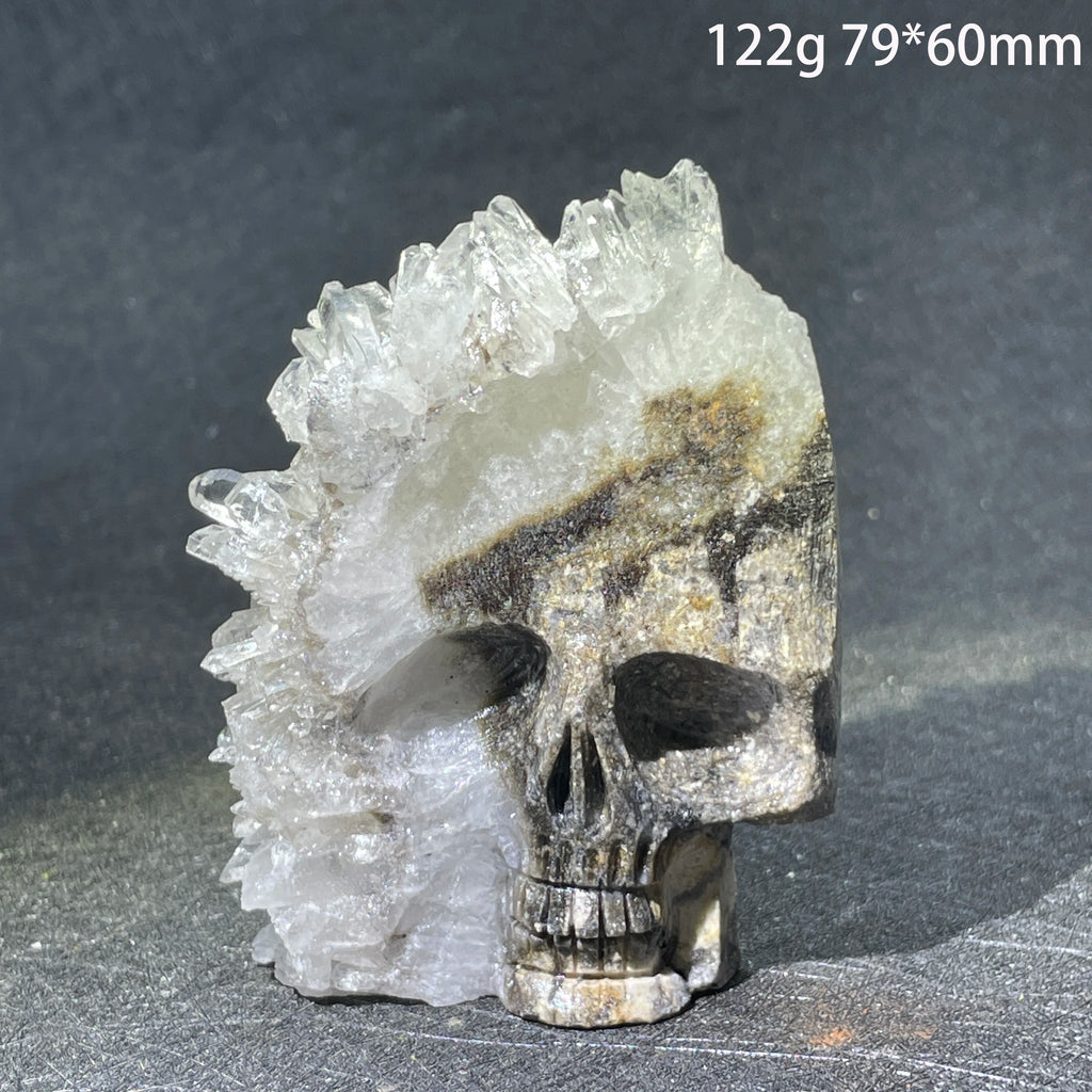 Crâne en Quartz Sculpté et Brut à Cristaux
