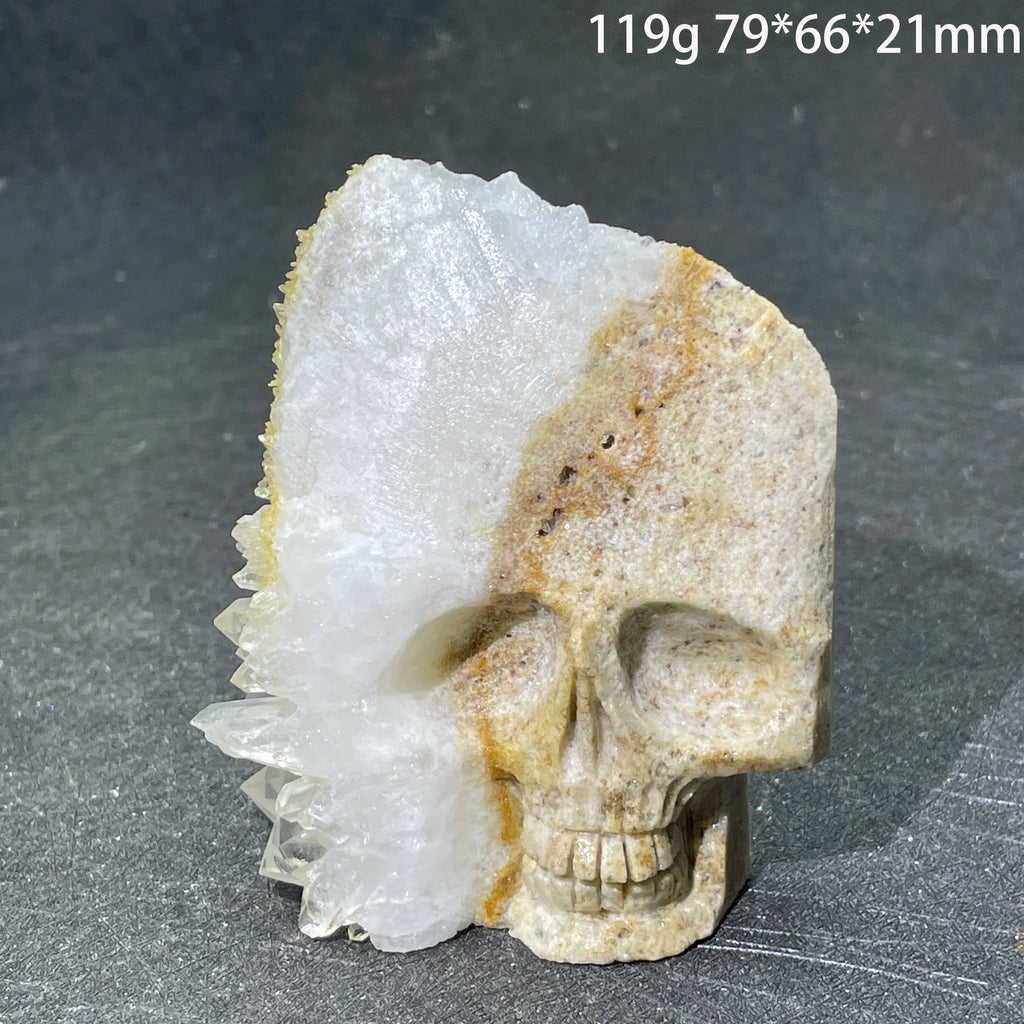 Crâne en Quartz Sculpté et Brut à Cristaux