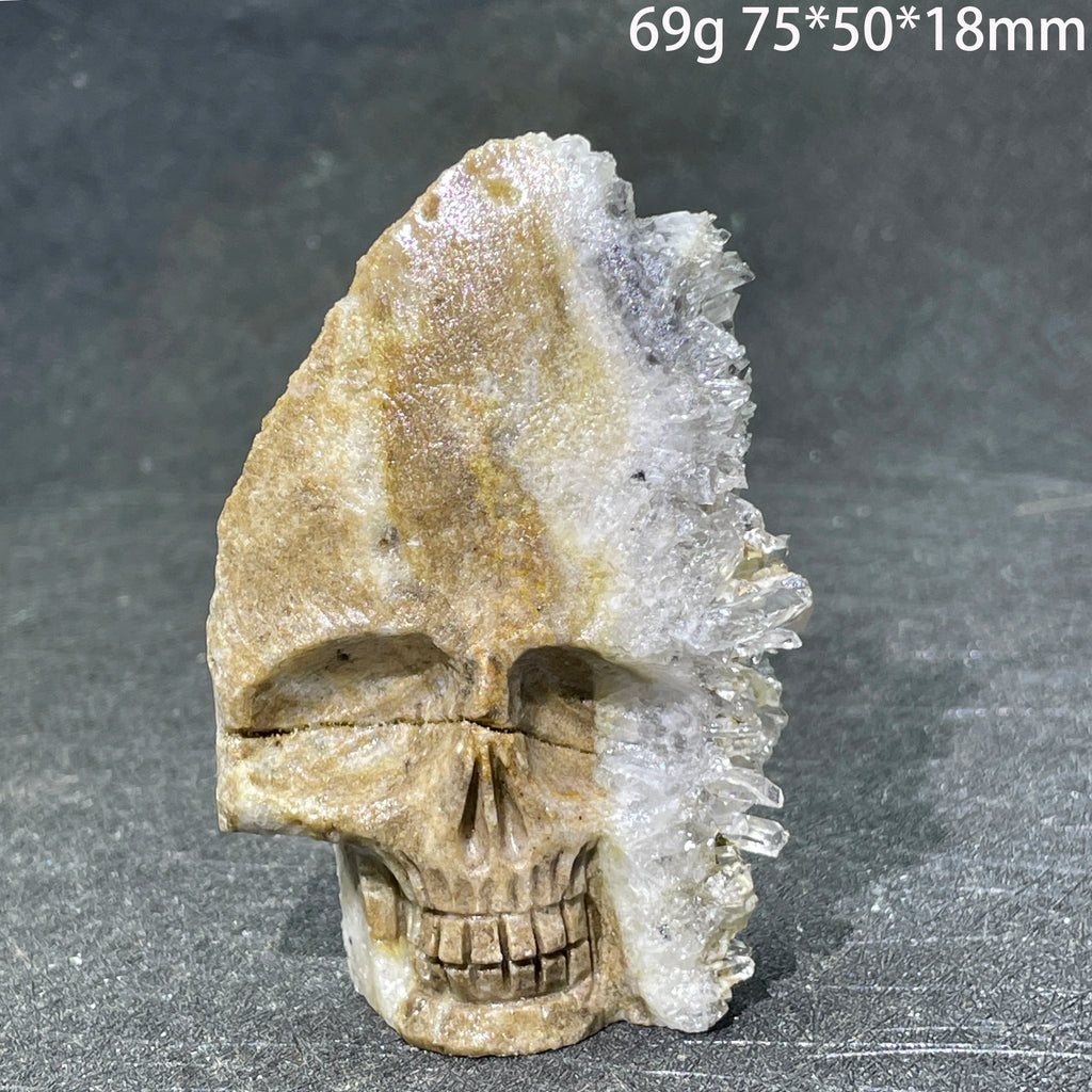 Crâne en Quartz Sculpté et Brut à Cristaux