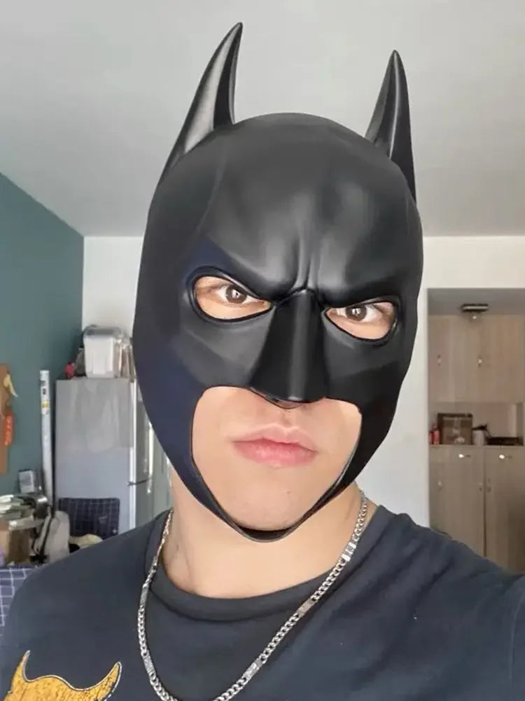 Masque Batman Réaliste en PVC Noir pour Adulte