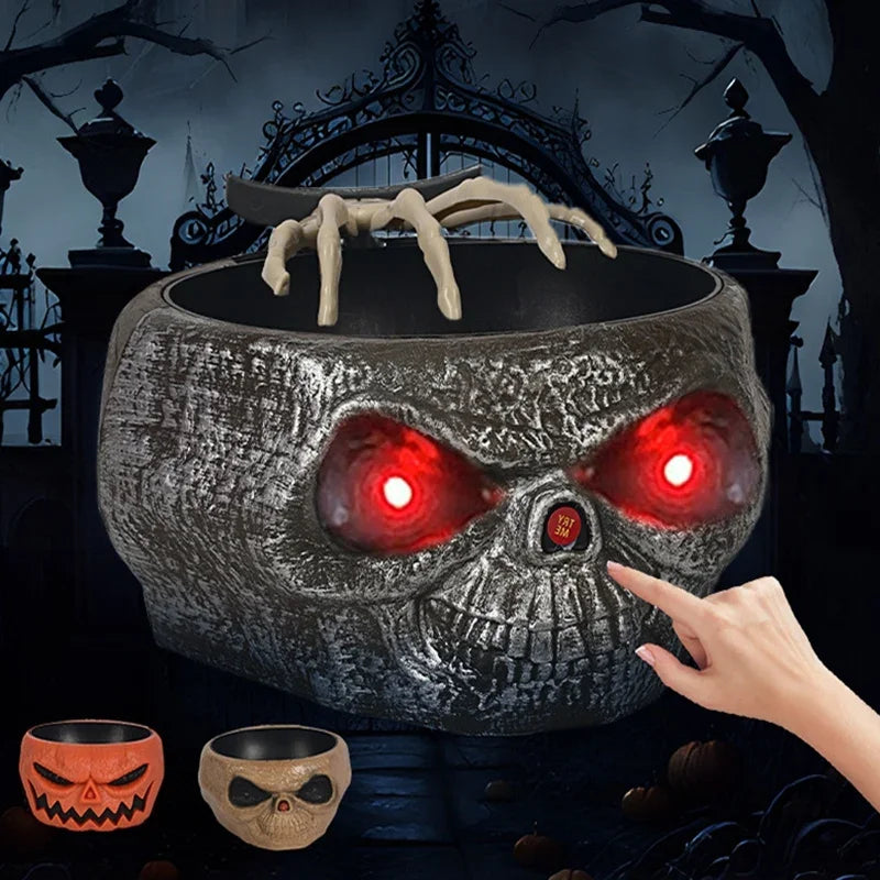 Seau Crâne Halloween avec Yeux Lumineux et Main Squelette