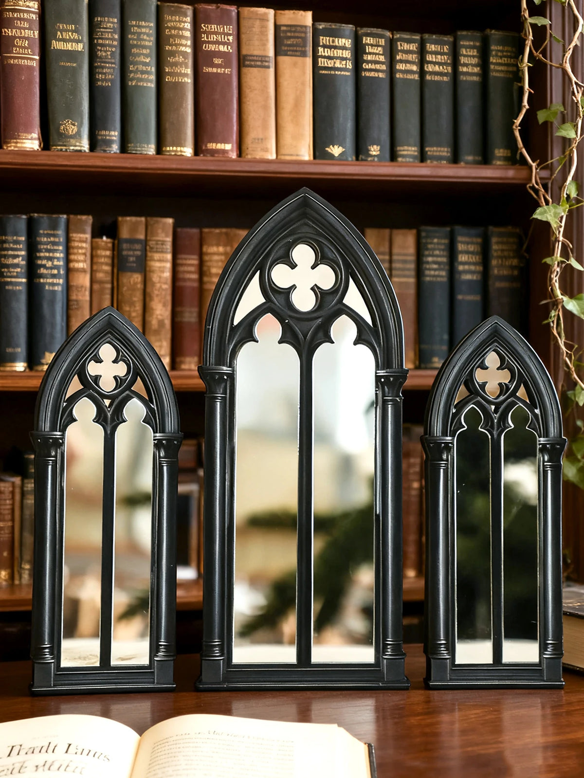Set de Miroirs Gothiques Noirs à Trèfle