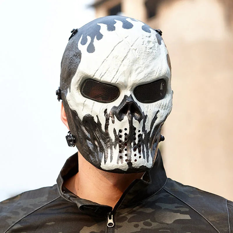 Masque de Crâne Blanc Patiné à Motifs Noirs