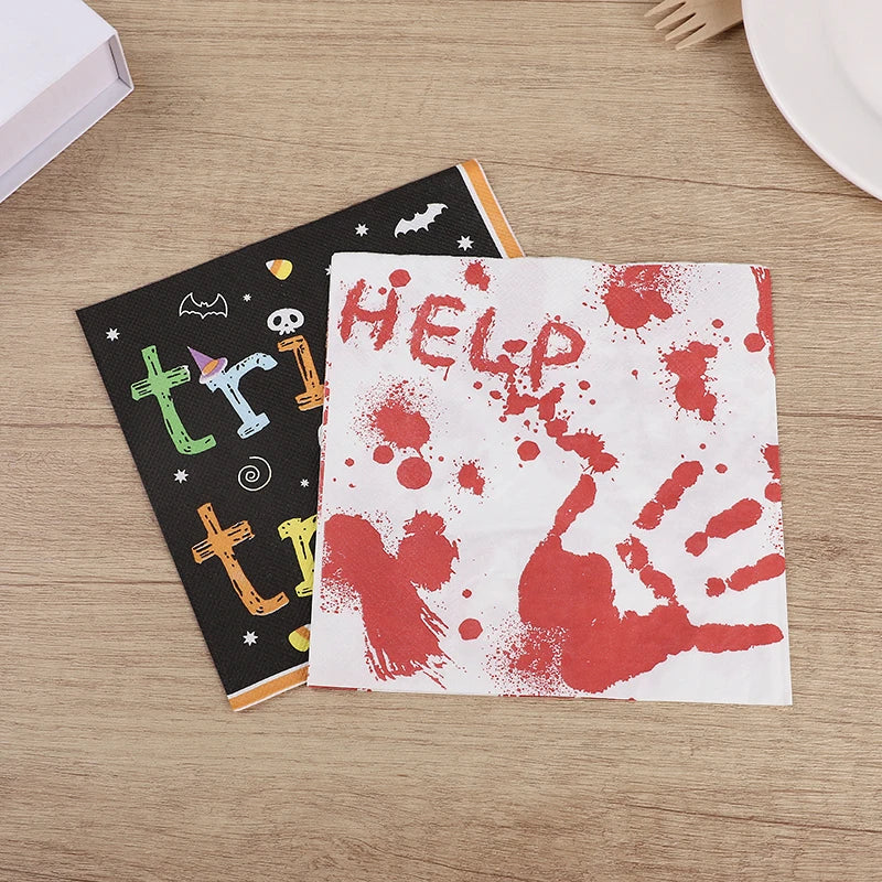 Serviettes en Papier Horreur "HELP" et Main Sanglante