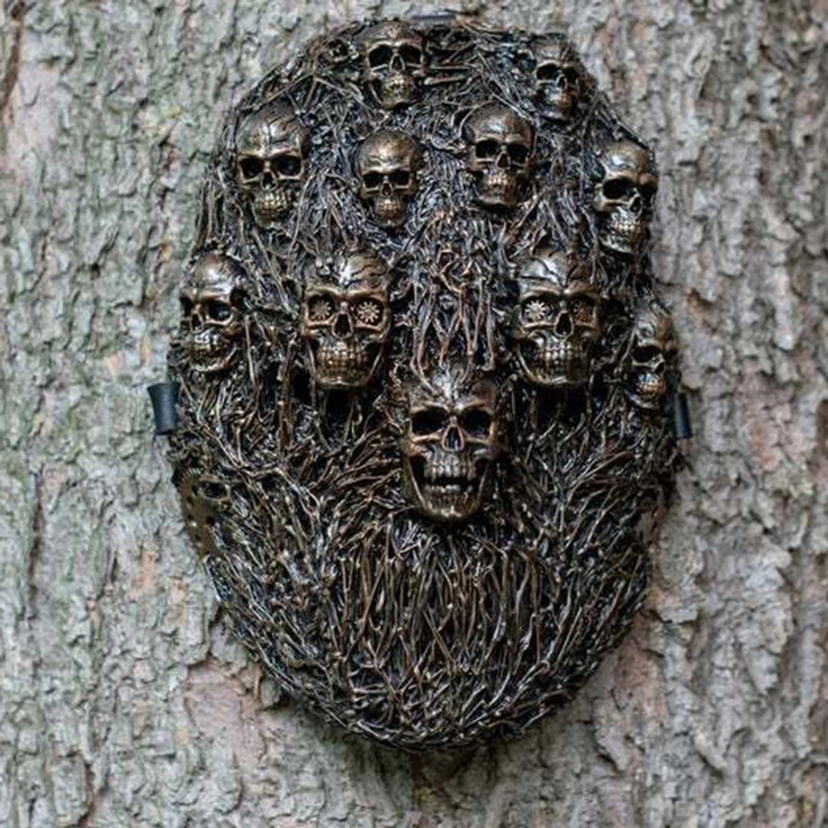 Masque d'Horreur en Résine à Crânes et Branchages