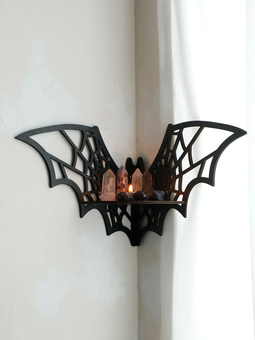Étagère Murale Gothique en Bois Noir Chauve-Souris