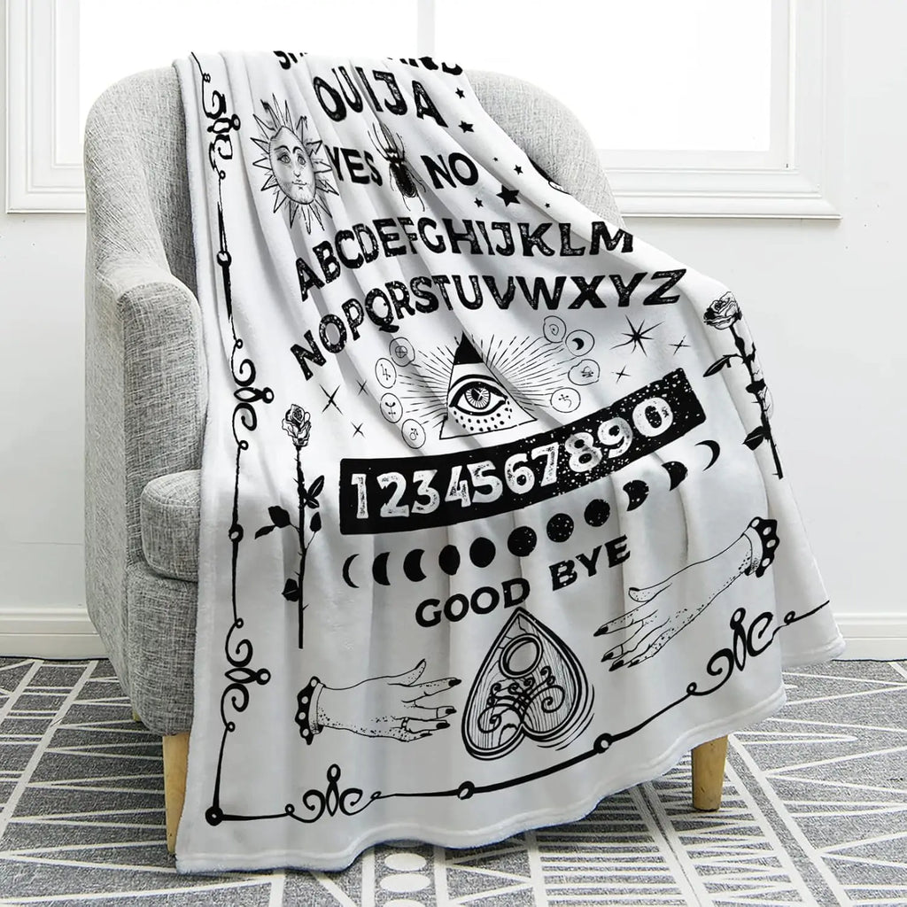 Couverture Polaire Gothique Noire et Blanche Ouija
