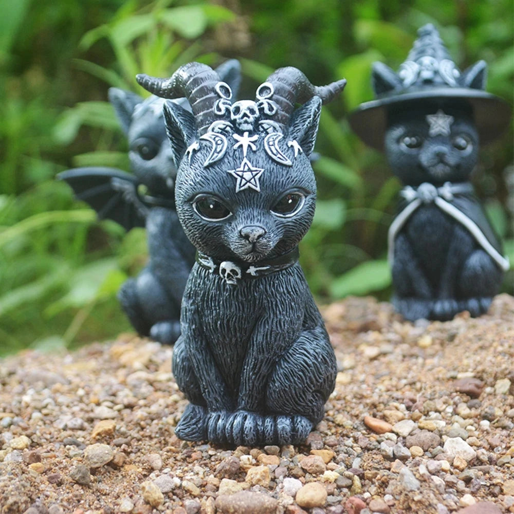 Statuettes Chats Gothiques Noirs à Pentagramme en Résine