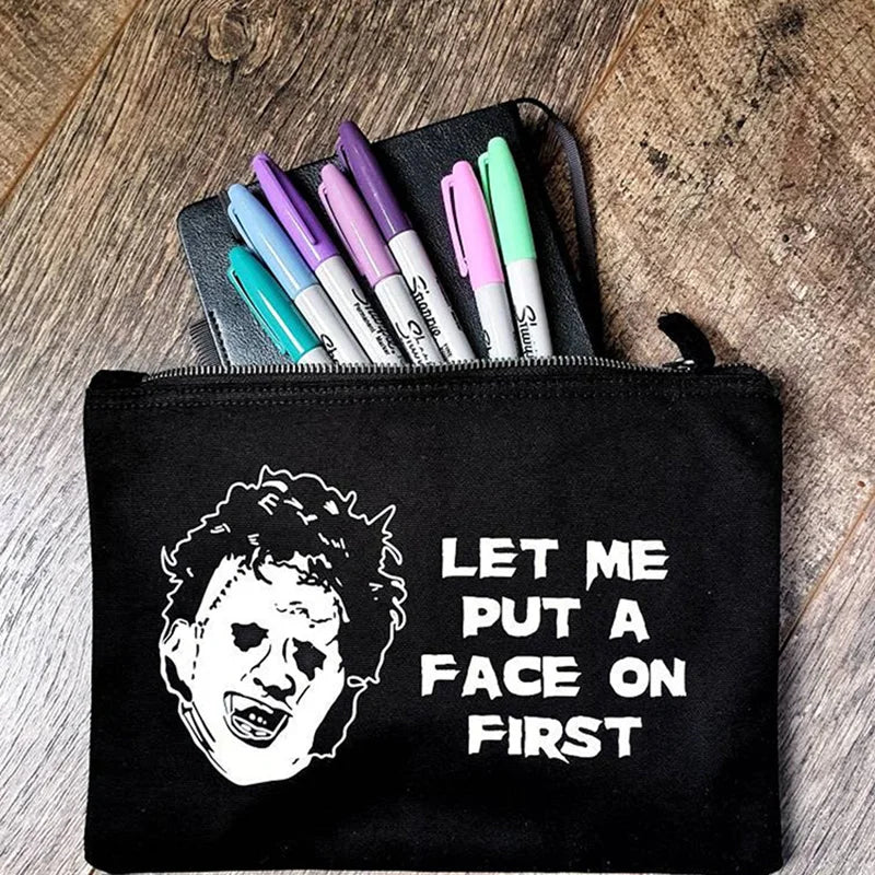 Trousse de Maquillage Noire 'Let Me Put a Face on First'