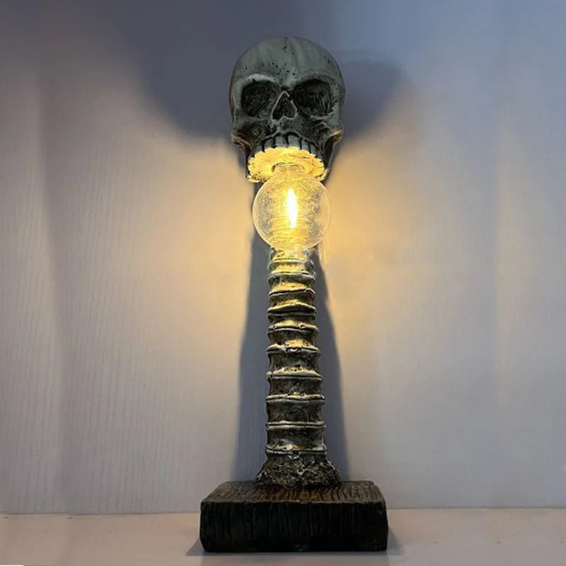 Lampe de Table Crâne et Colonne Vertébrale Vieillie