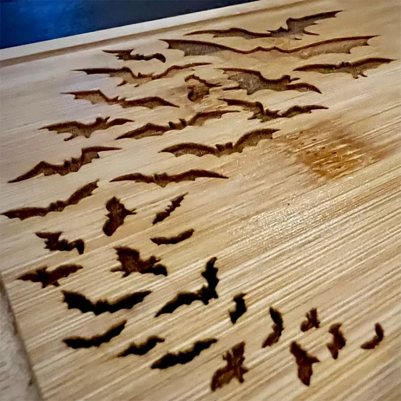 Planche à Découper en Bambou Gravée Chauves-Souris
