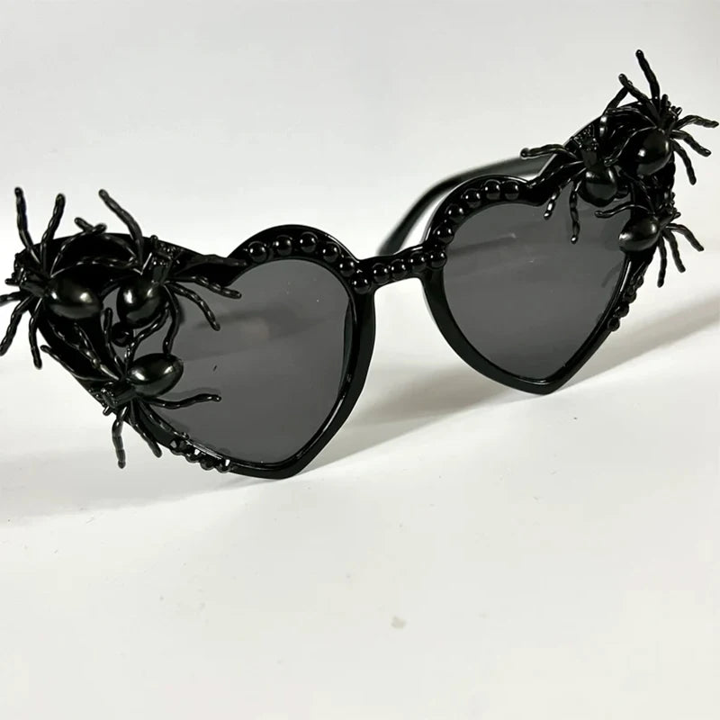 Lunettes de Soleil Gothique Cœur Noir à Araignées