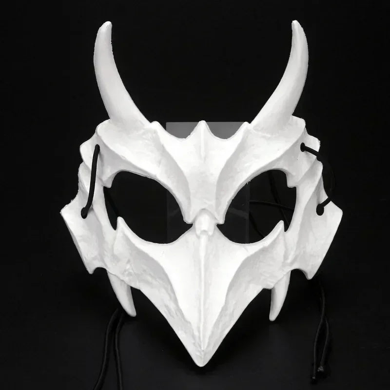 Masque Gueule de Bête à Crocs en Résine