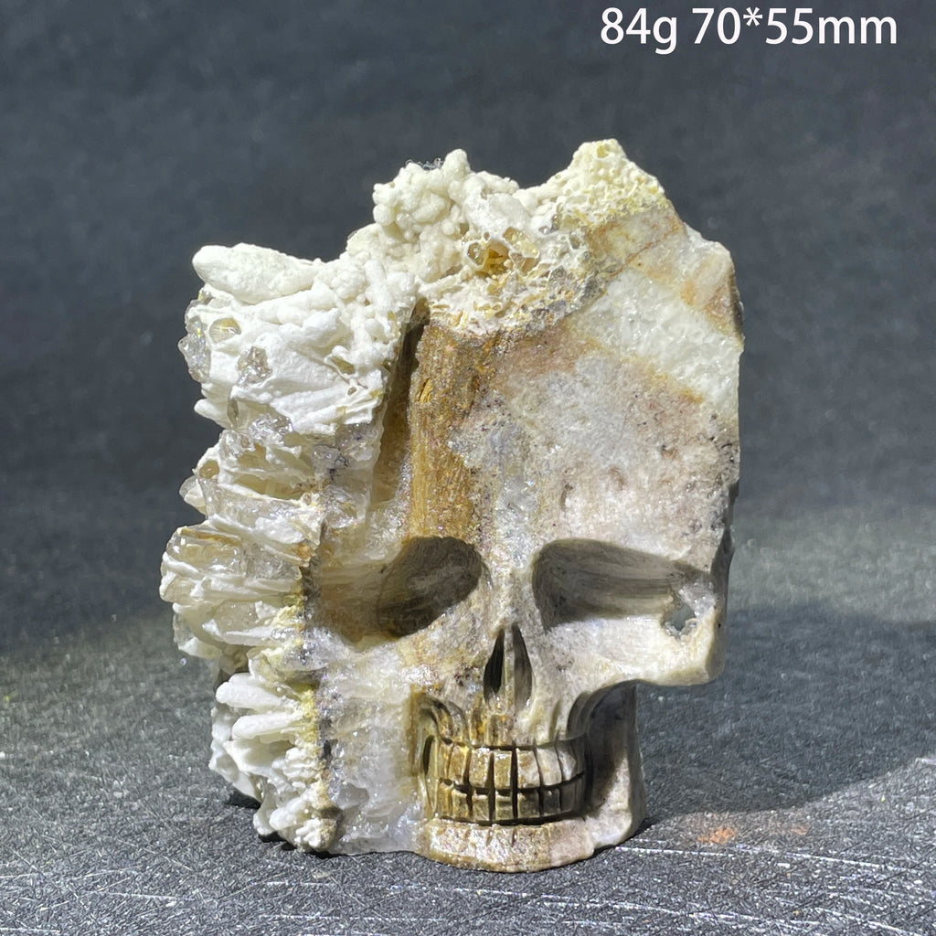 Crâne en Quartz Sculpté et Brut à Cristaux