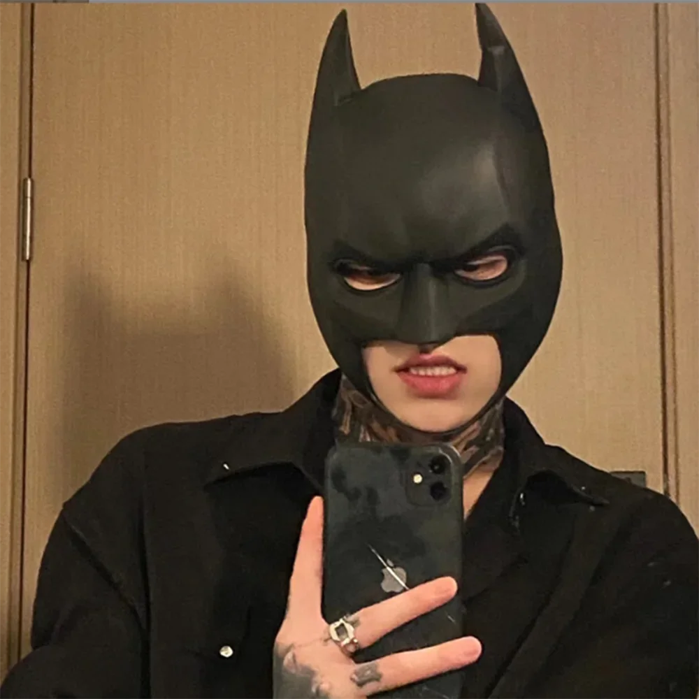 Masque Batman Réaliste en PVC Noir pour Adulte