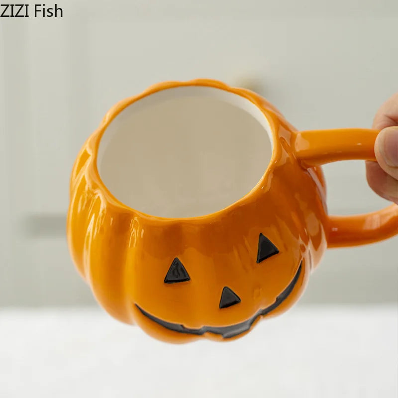 Mug en Céramique Citrouille avec Chapeau Noir