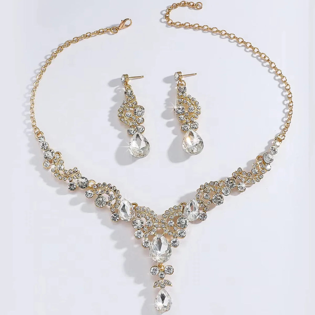 Parure Noire Couronne, Collier et Boucles Goutte