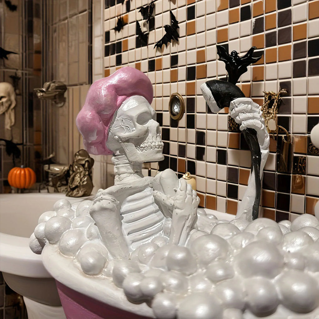 Figurine de Squelette Humoristique dans sa Baignoire Rose