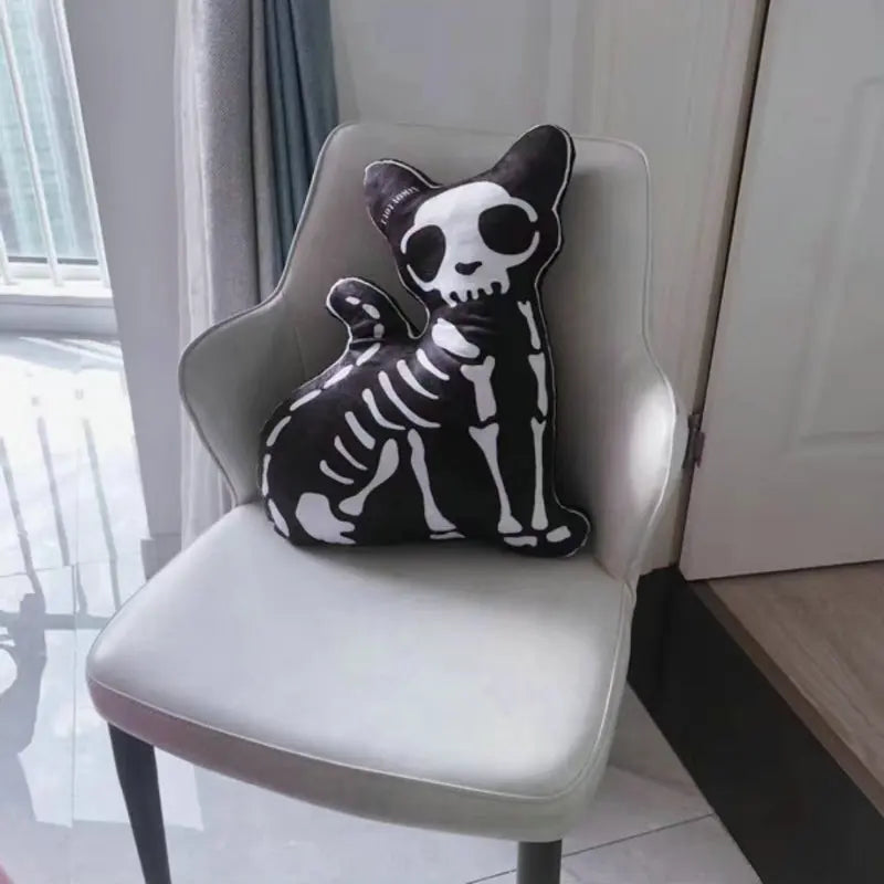 Coussin Gothique Fantôme et Squelette Noir