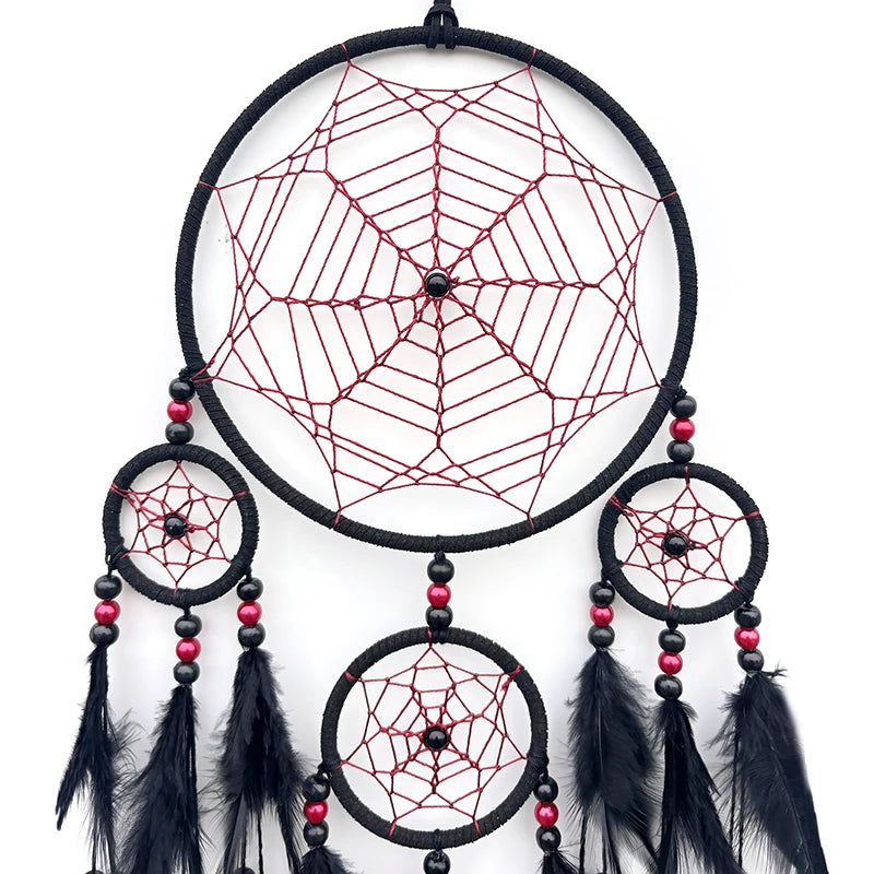 Attrape-Rêves Multi-Cercles Noir et Rouge à Plumes