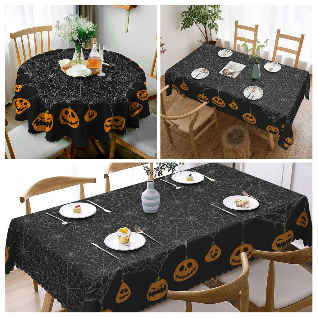 Nappe Ronde d'Halloween Noire à Toiles et Citrouilles