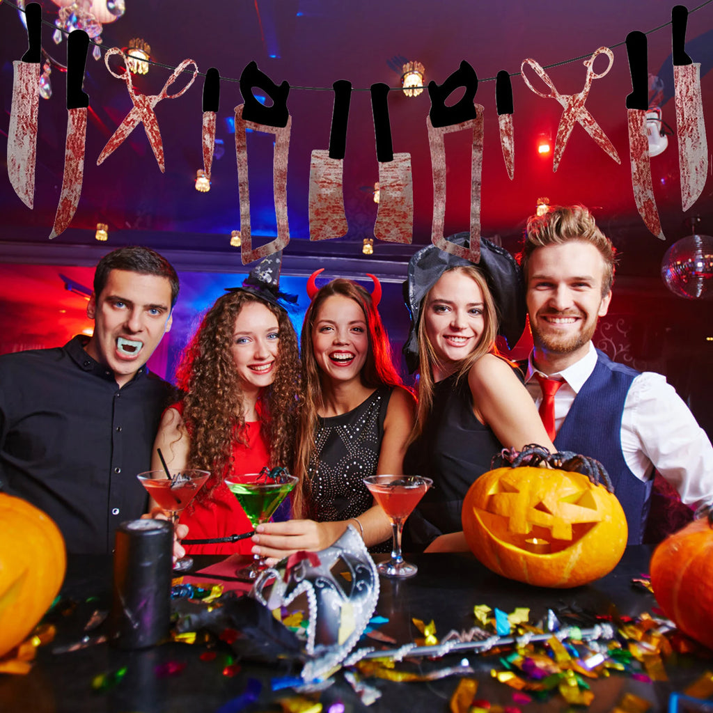 Guirlande Horreur d'Halloween Membres Coupés et Outils