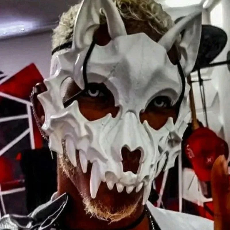 Masque Gueule de Bête à Crocs en Résine