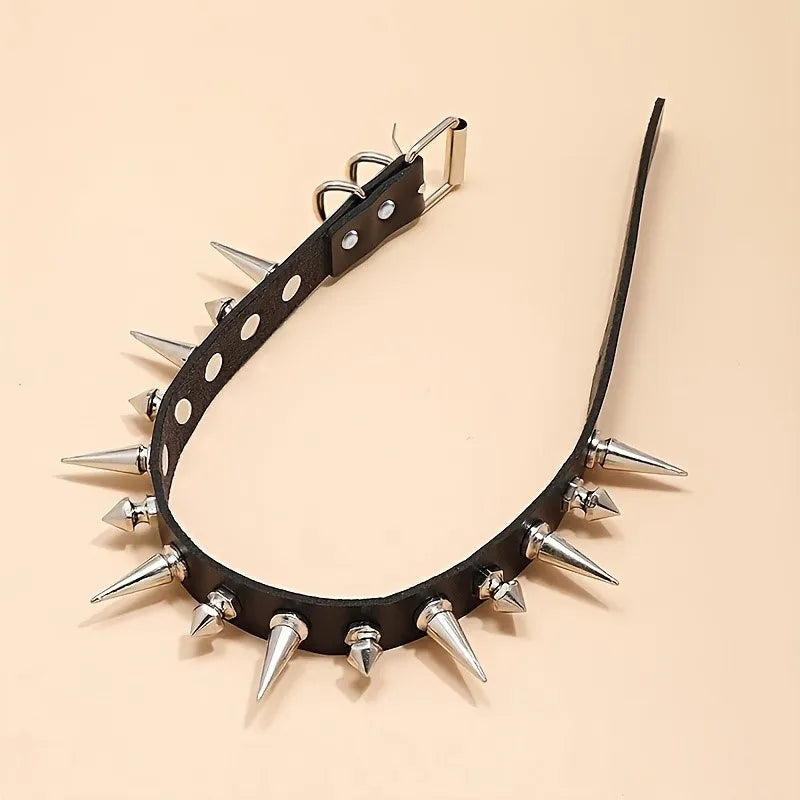 Collier Punk en Similicuir Noir à Clous Argentés