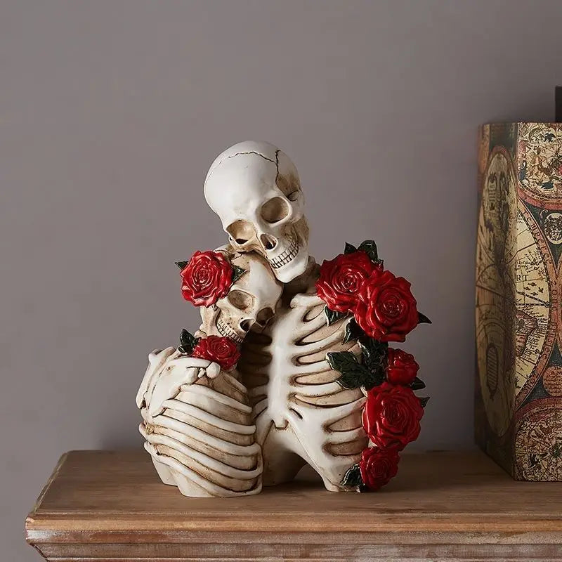 Statuette de Squelettes Amoureux Ornée de Roses Rouges