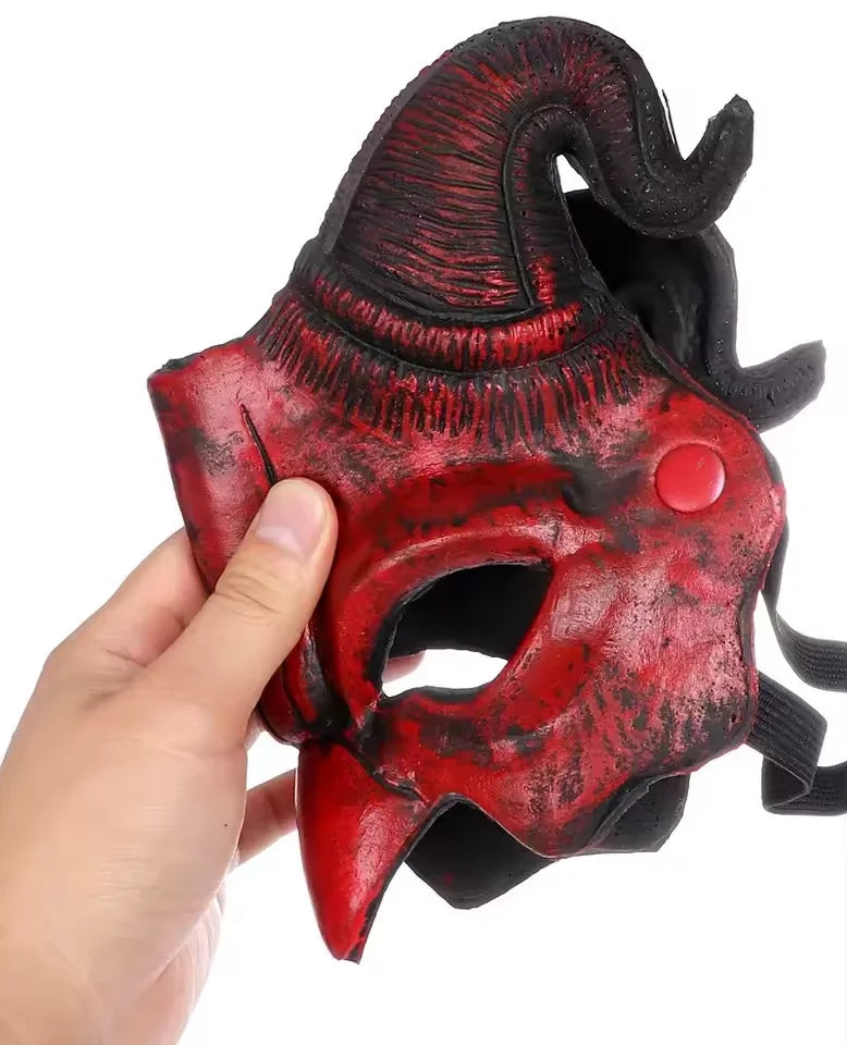 Masque de Démone Rouge Vieilli à Cornes Noires